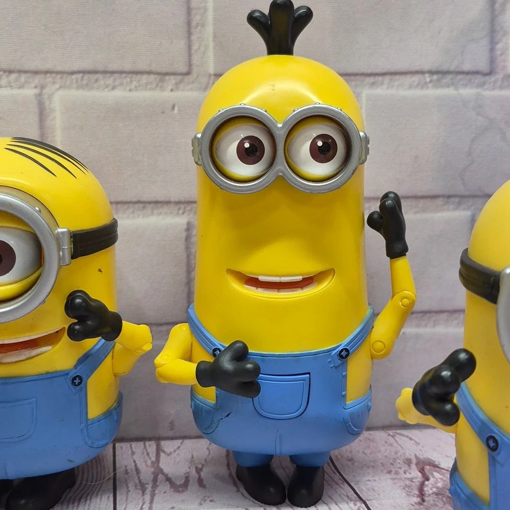 Thinkway Toys Despicable Me Minions Action Figure Lot of 4 Kevin Stuart Pirate